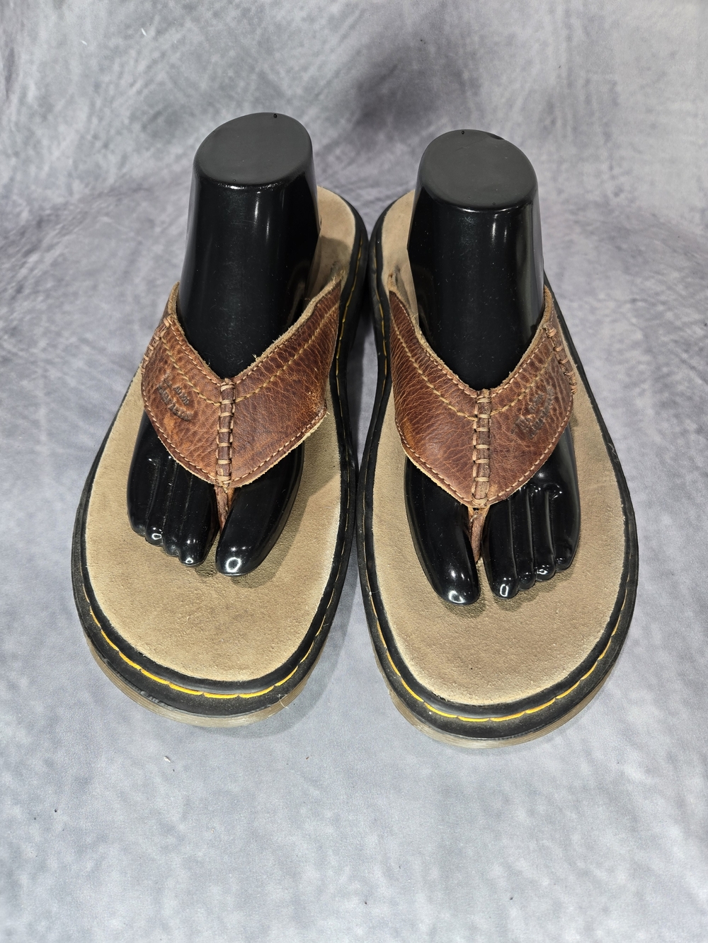 🔥 VINTAGE DR. MARTENS 8883 LEATHER FLIP FLOPS 🔥